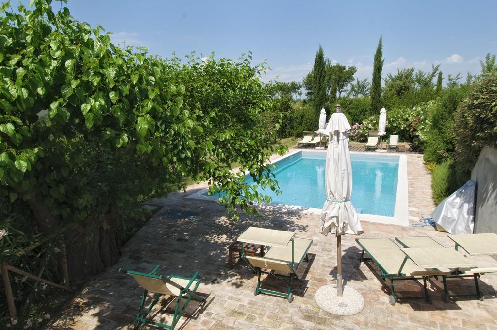 Vigna Sant' Amico Country House Morro d'Alba Luaran gambar
